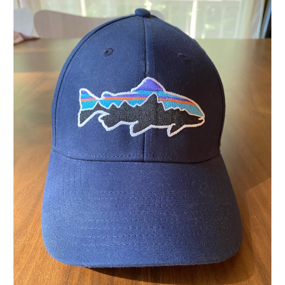 PATAGONIA Fitz Roy Trout Hat, Organic Cotton, Navy Blue, S/M Stretch Fit